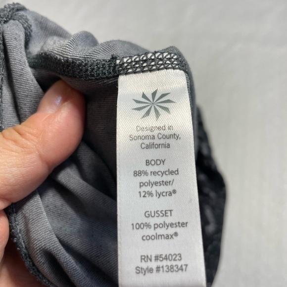 Athleta Zebra Chaturanga Tights Size XS - Picture 7 of 7